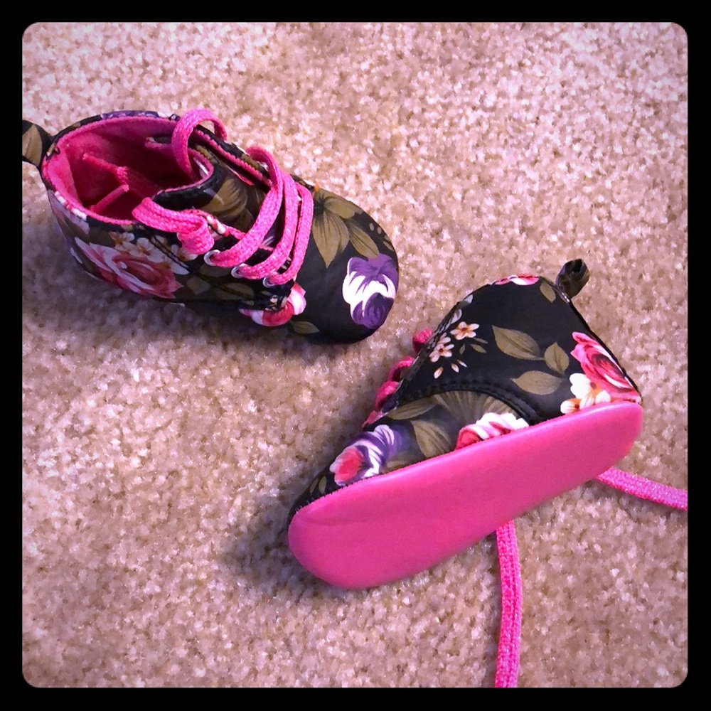 Adorable size 2 infant shoes